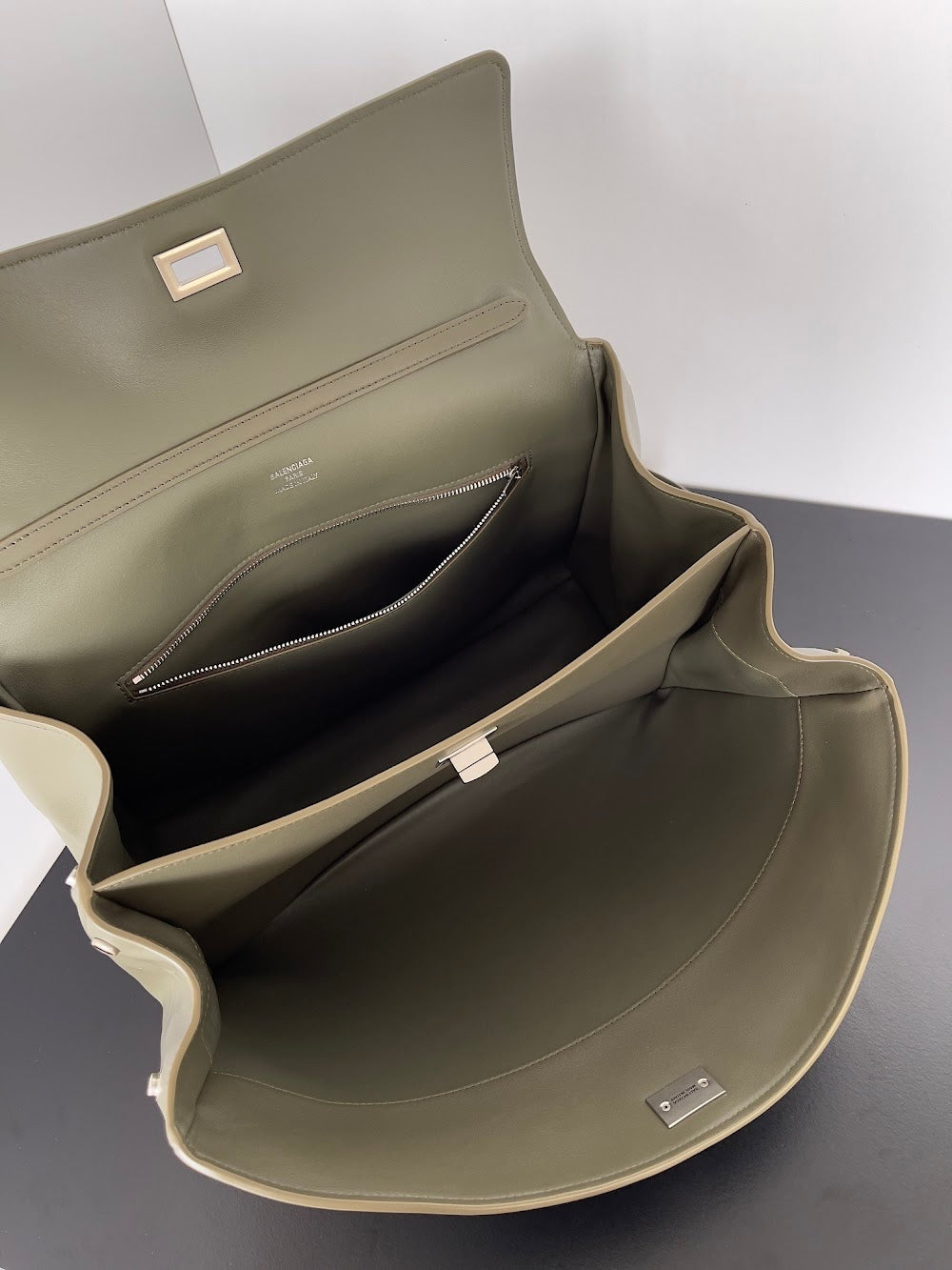 Ezyycart Bags Balenciaga Luxury Bag --110627