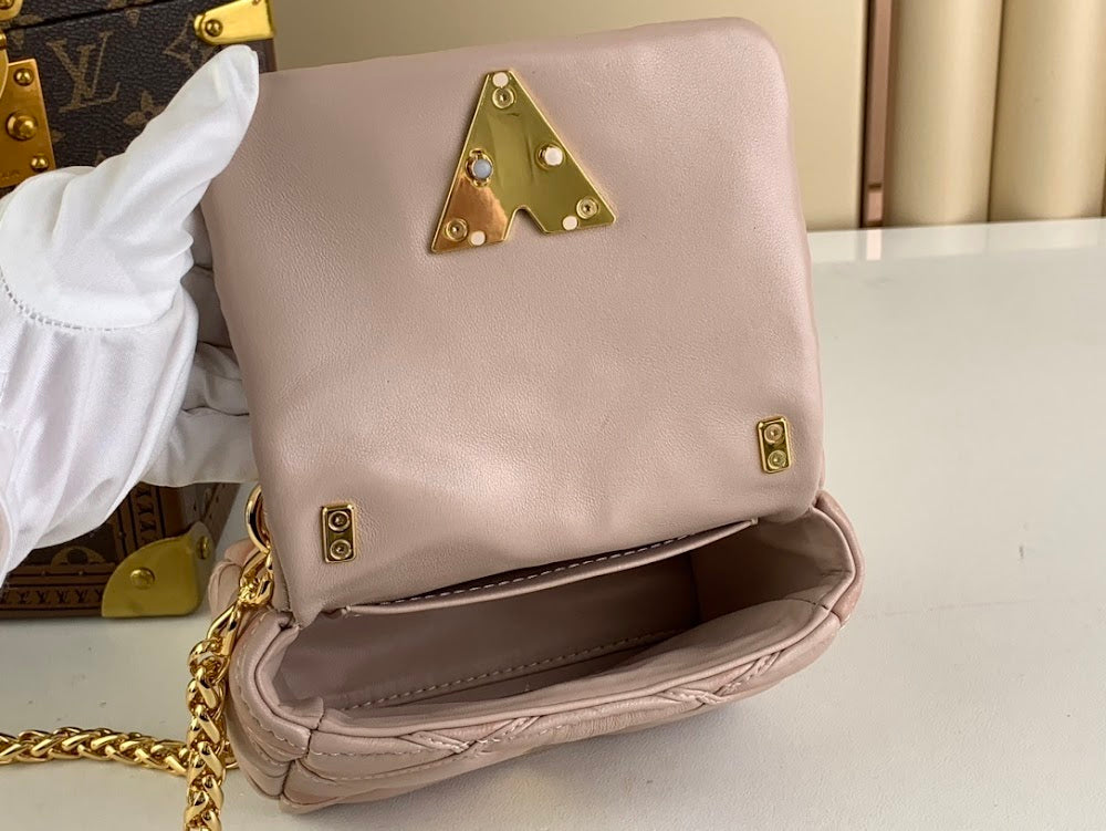Anum Bags ln Luxury Bag --58403