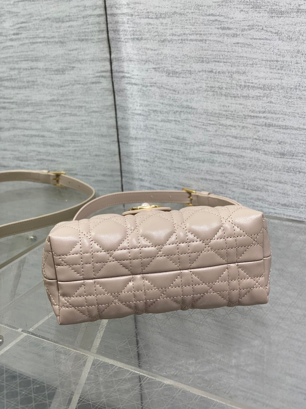 new-designer-premium-bags-nm16879