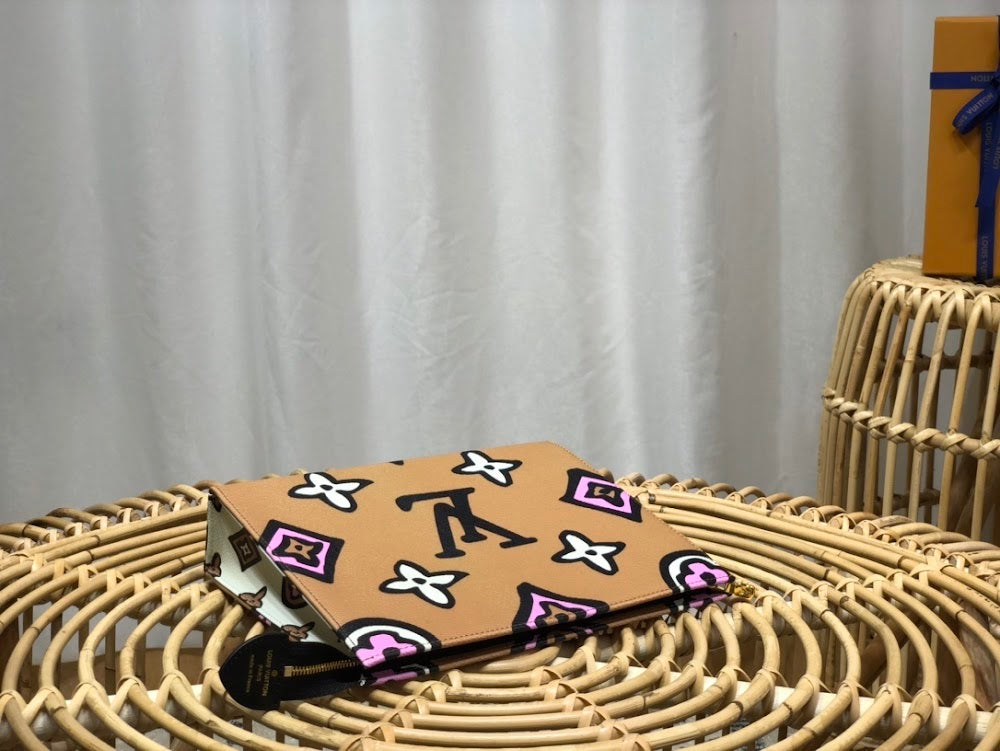 Anum Bags ln Luxury Bag --58730