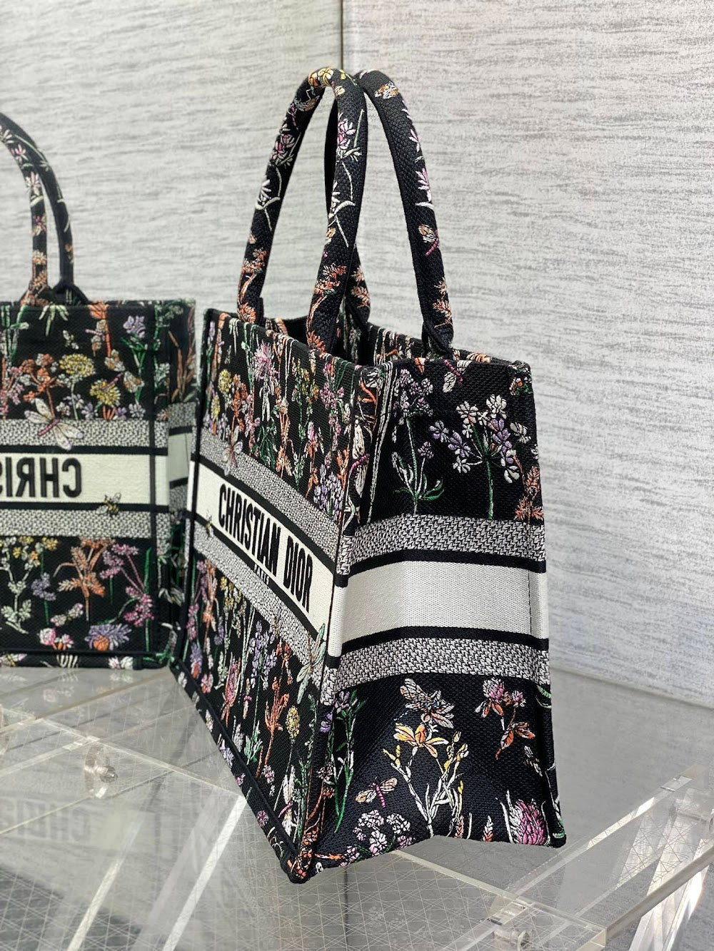 new-luxury-designer-bags-nm16037