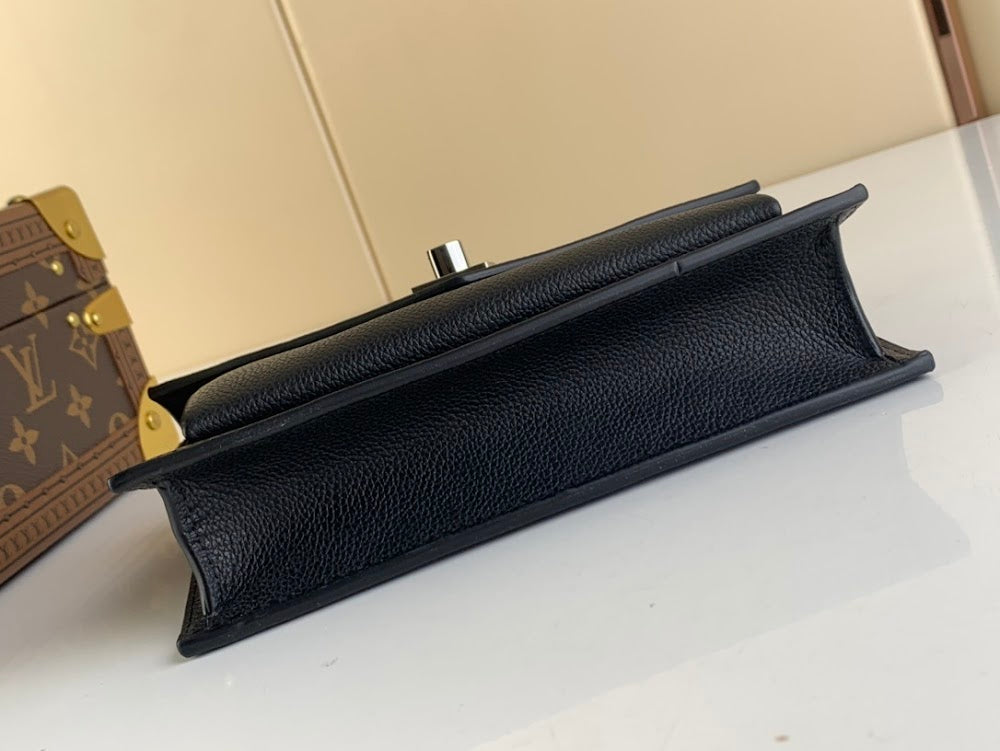 Anum Bags ln Luxury Bag --60983