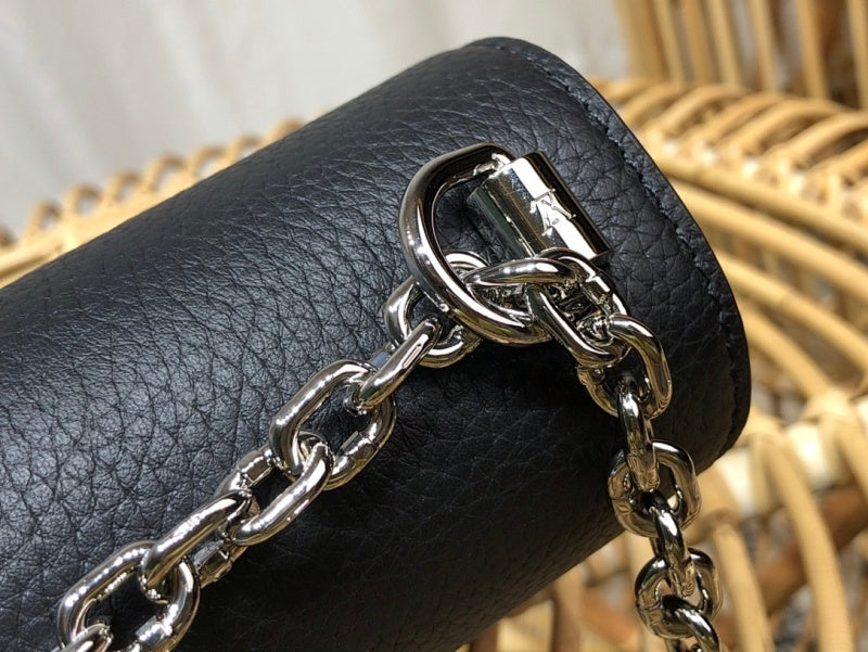 Anum Bags ln Luxury Bag --60197