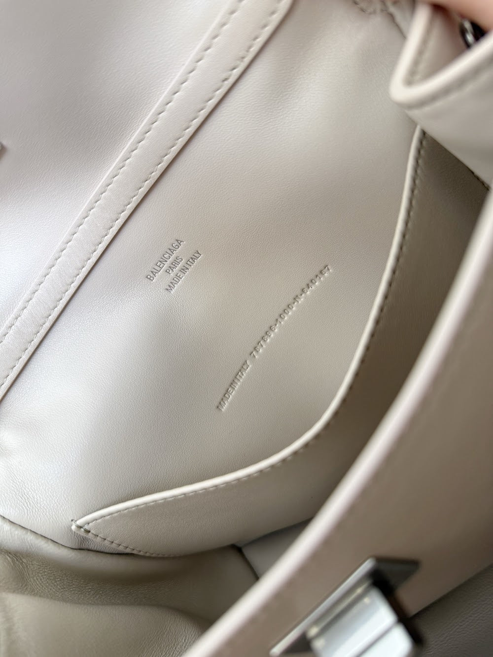 Ezyycart Bags Balenciaga Luxury Bag --111425