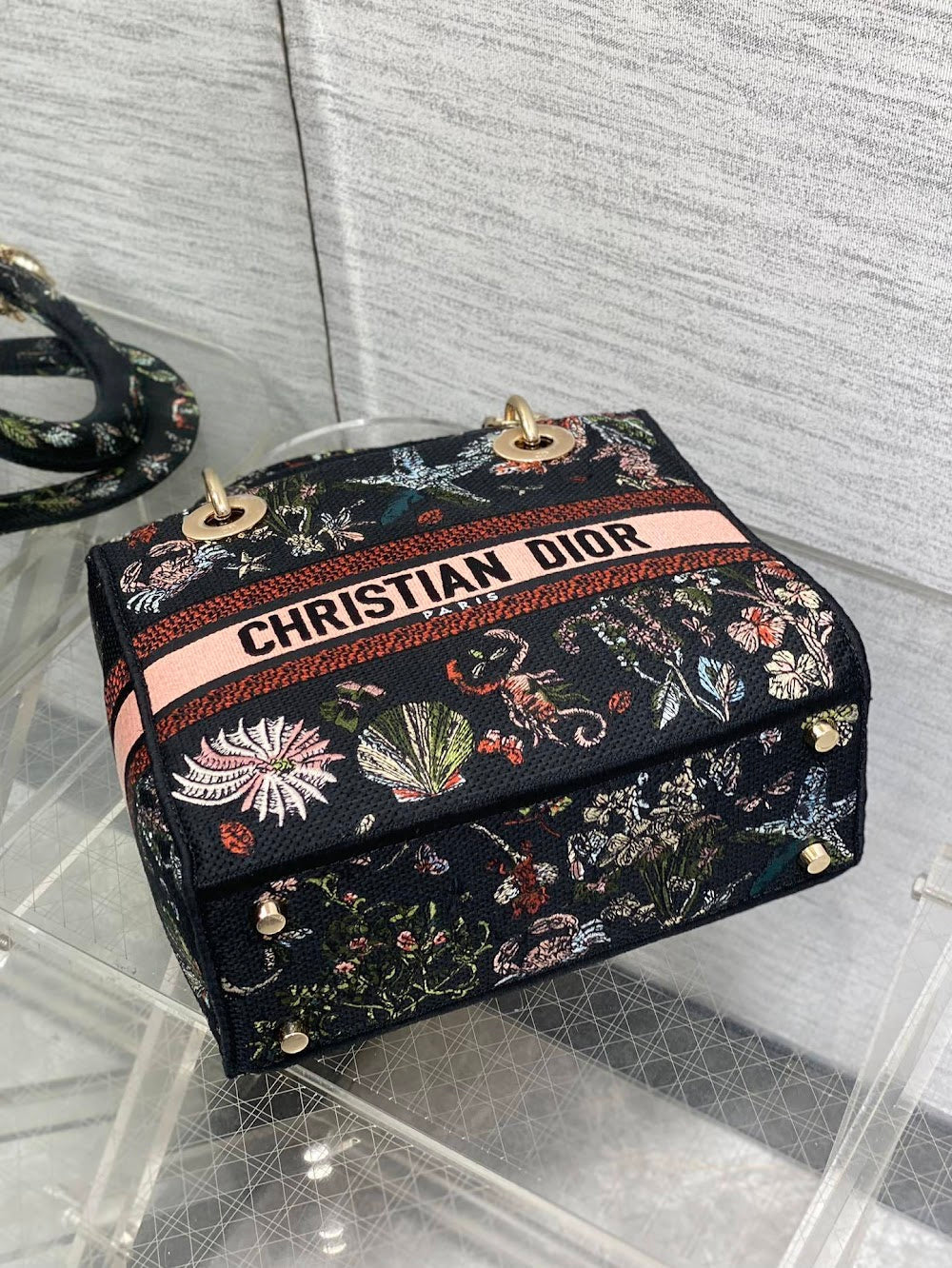 new-designer-premium-bags-nm16302