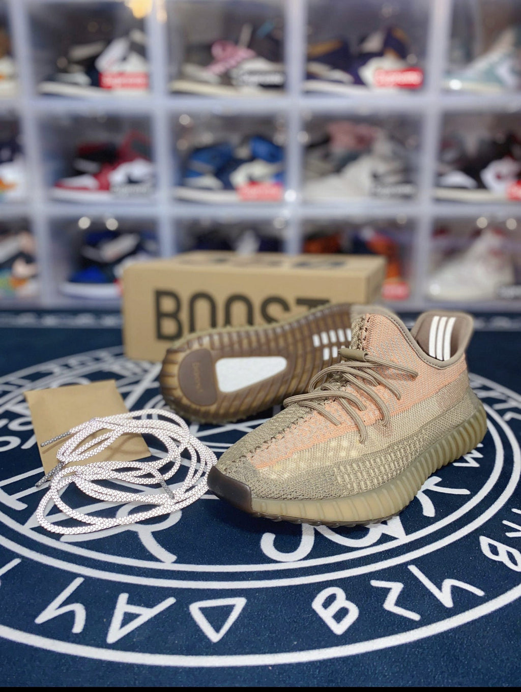 Anum Bags Yzy 350 Dirty Orange Angel Sneaker
