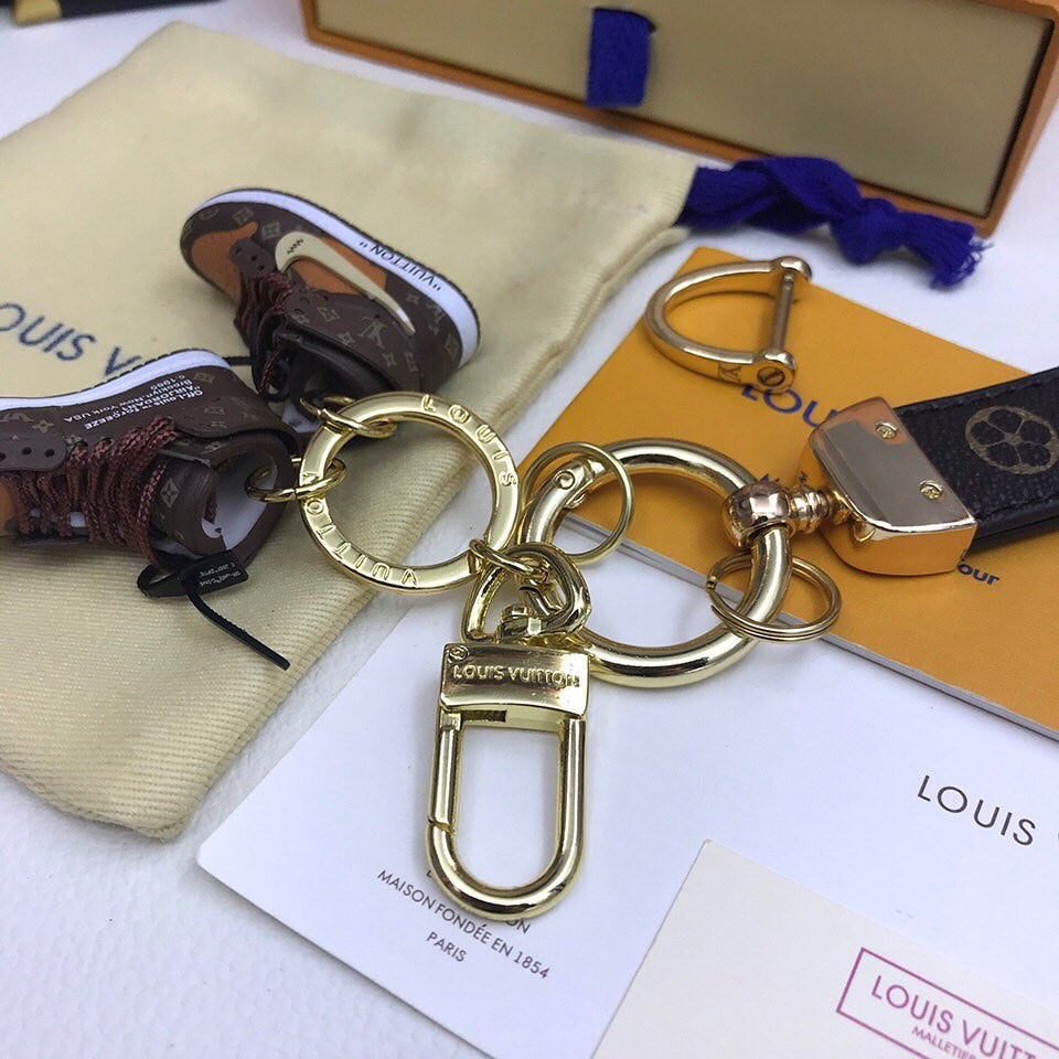 Anum Bags Keychains LUV 009