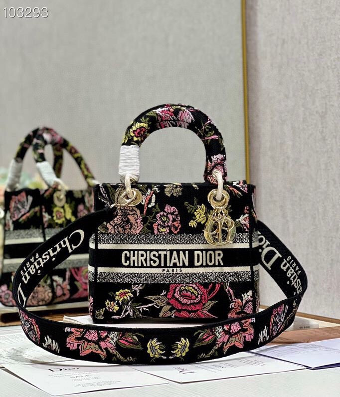 Anum Bags MV - Dir Bags - 065