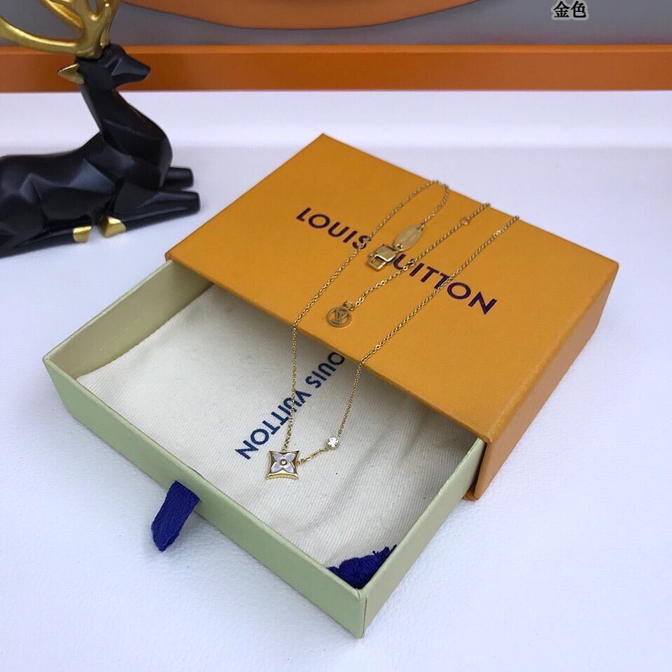 Anum Bags Necklace LUV005