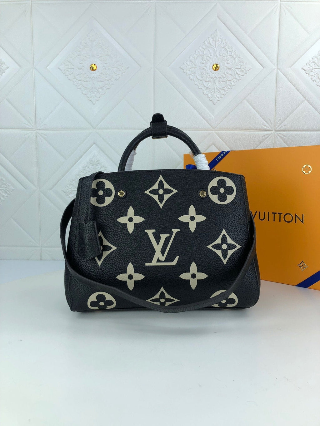 Anum Bags Bags LUV 035