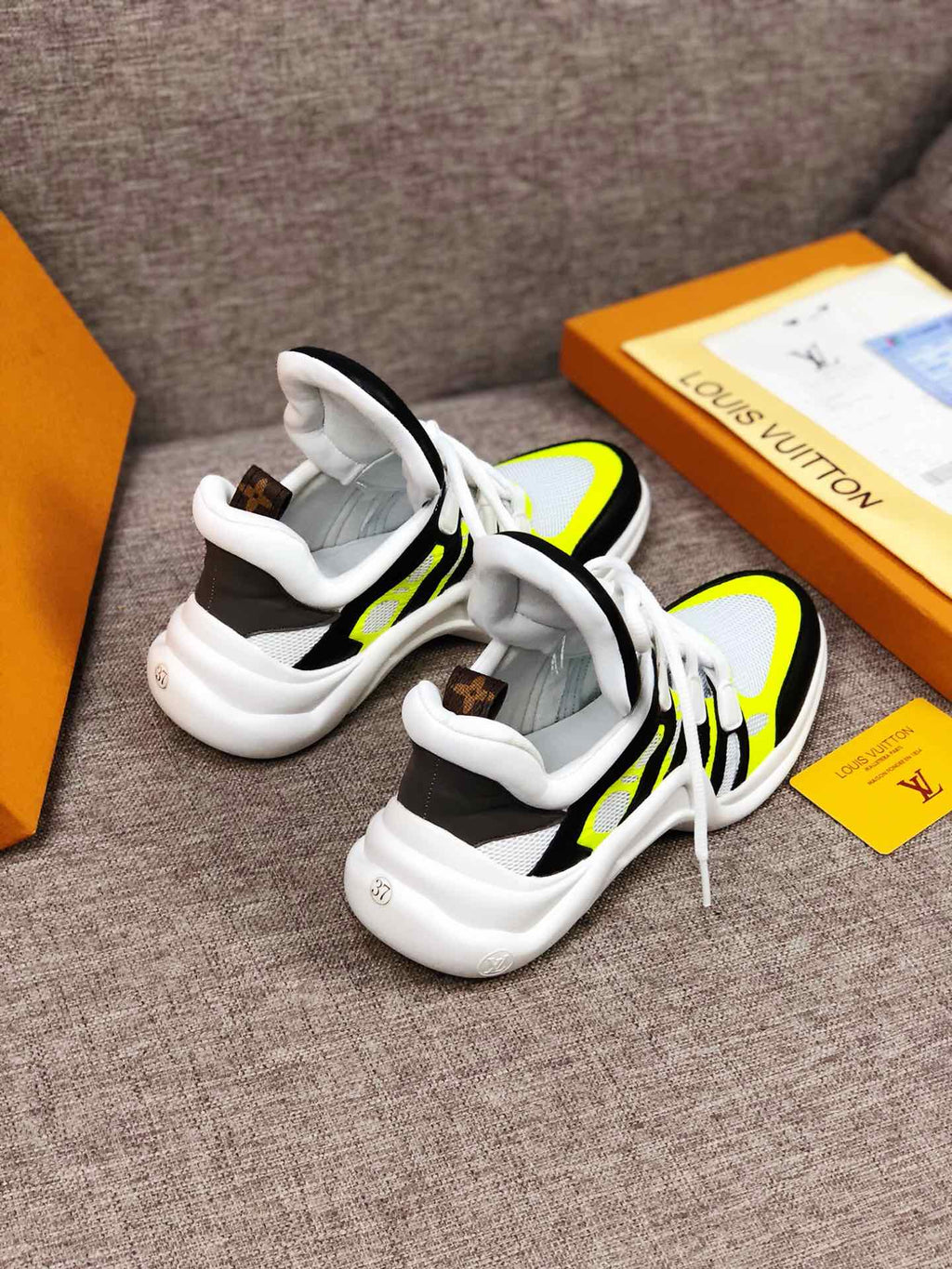 Anum Bags LUV Archlight Black White Yellow Sneaker