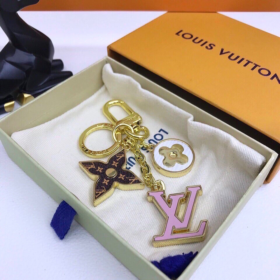 Anum Bags Keychains LUV 016