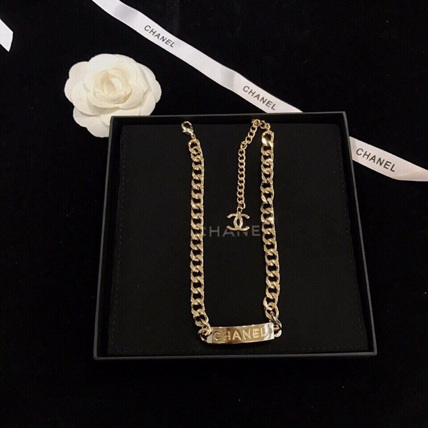 Anum Bags MO -Necklace CHL018