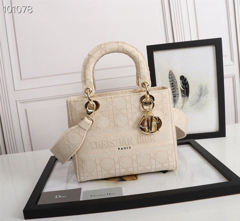 Anum Bags MV - Dir Bags - 086