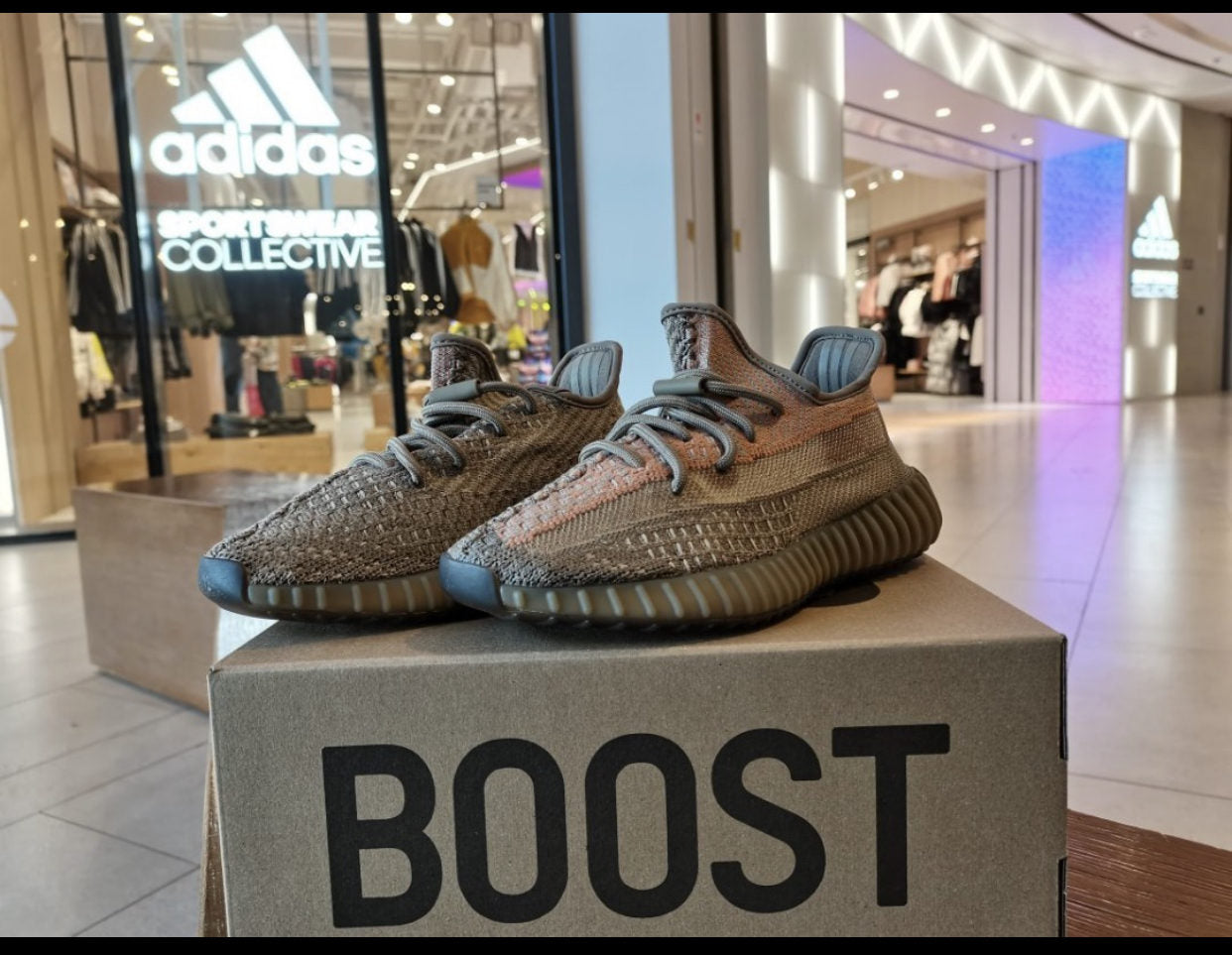 Anum Bags Yzy 350 Dirty Orange Angel Sneaker