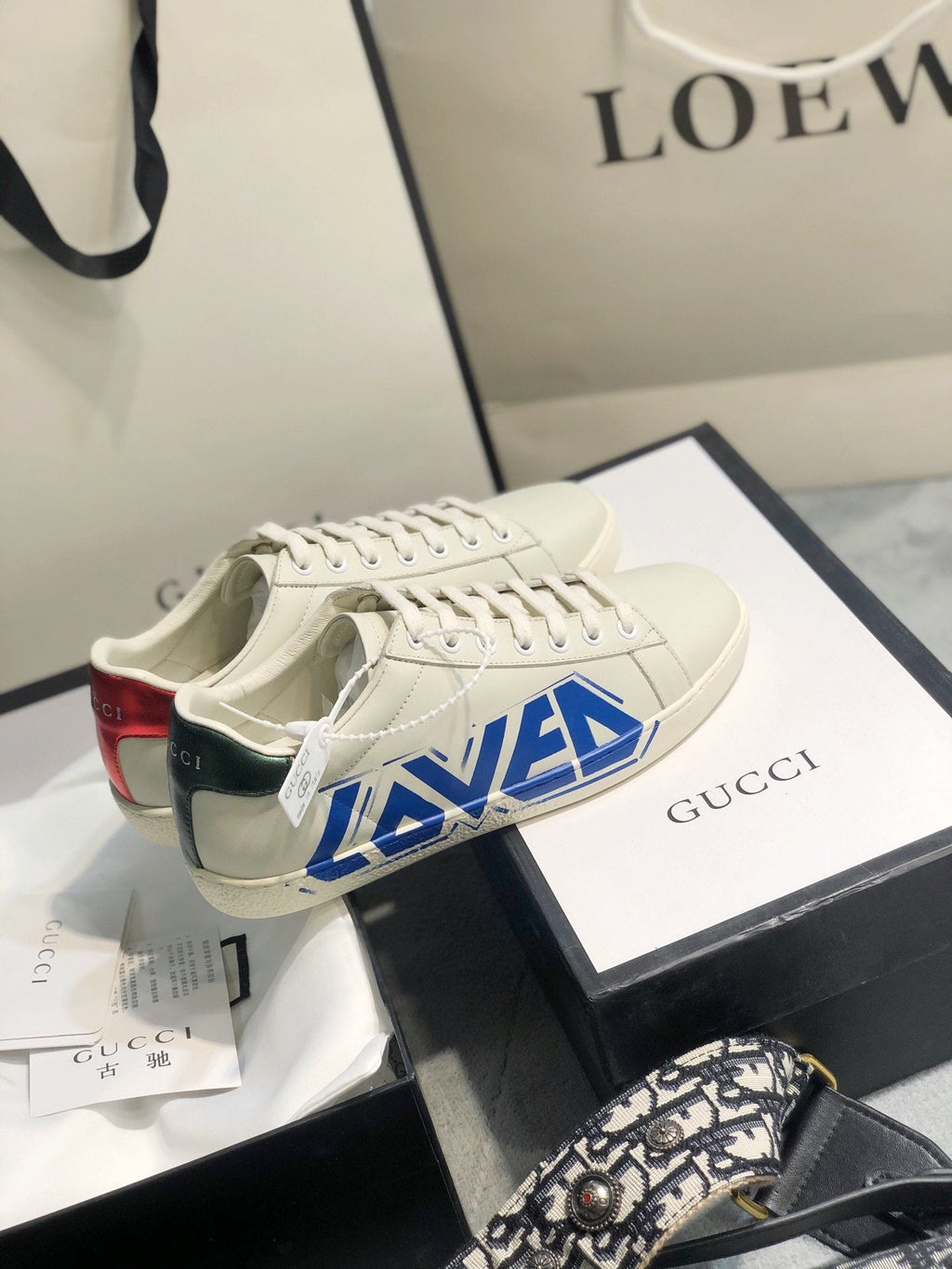 Ezyycart Bags MO-GCI Ace with loved White Sneaker 103