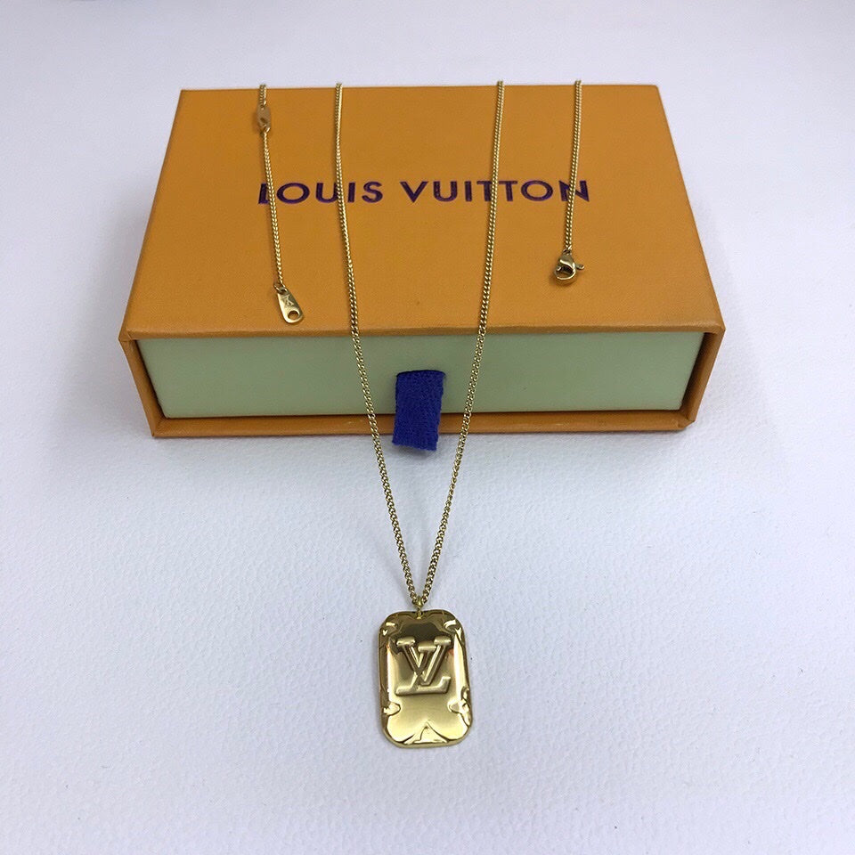 Anum Bags Necklace LUV014