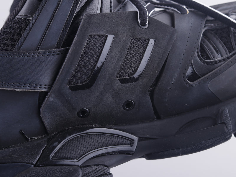 Ezyycart Bags Bla Track Three Generations Sneaker
