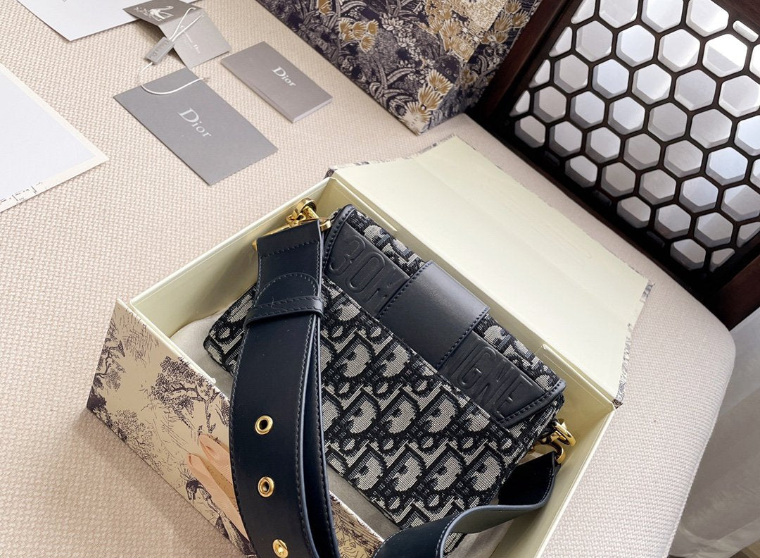 Anum Bags Bags DIR 042