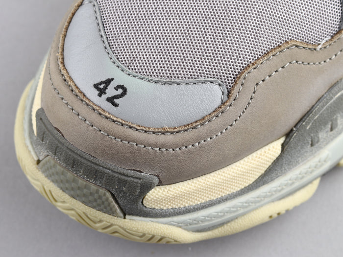 Ezyycart Bags Bla Triple S Grey Sneaker