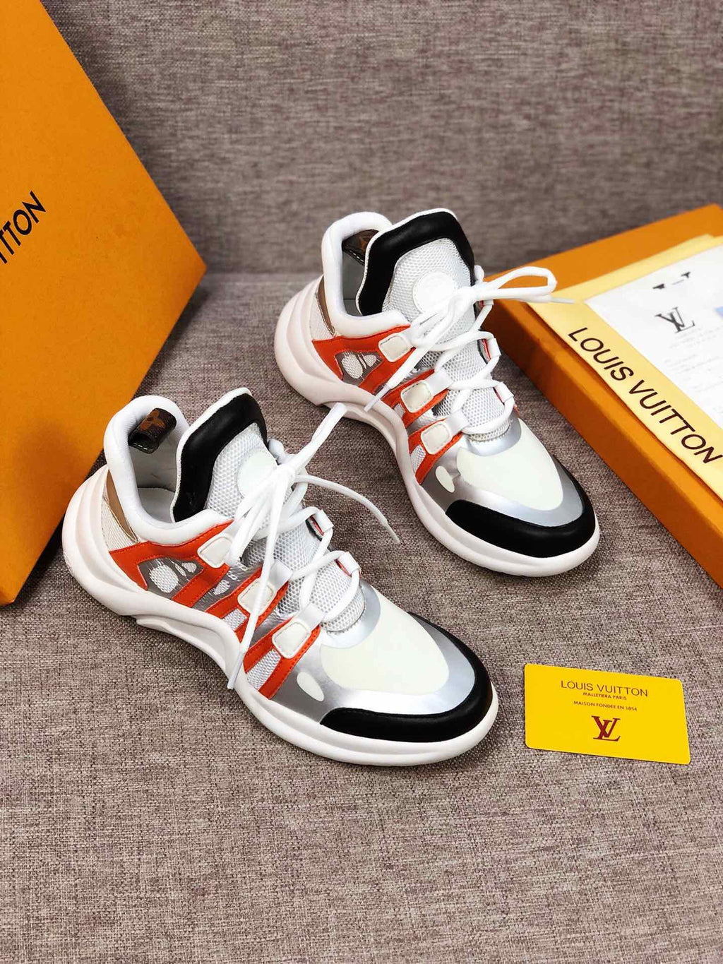 Anum Bags LUV Archlight White Black Orange Sneaker