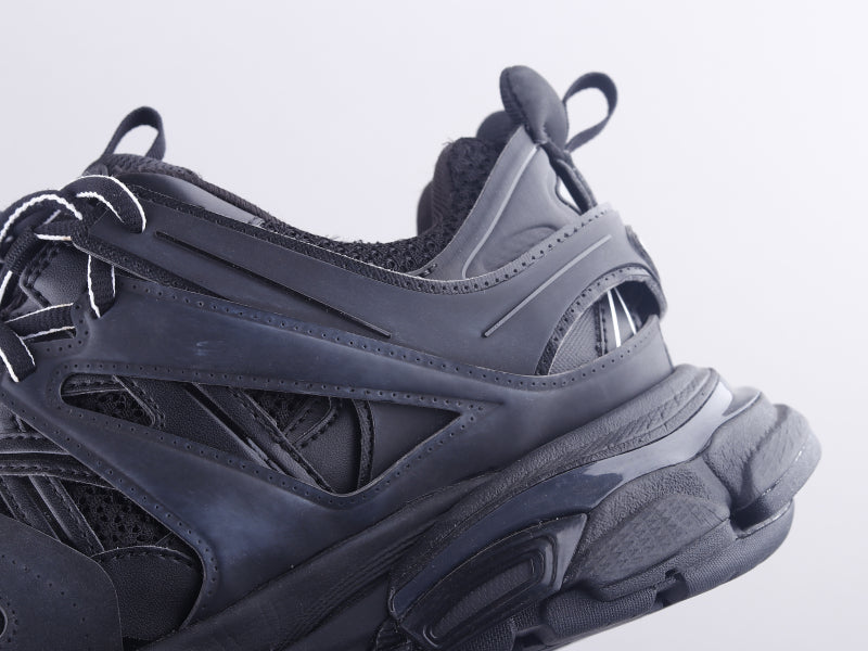 Ezyycart Bags Bla Track Three Generations Sneaker