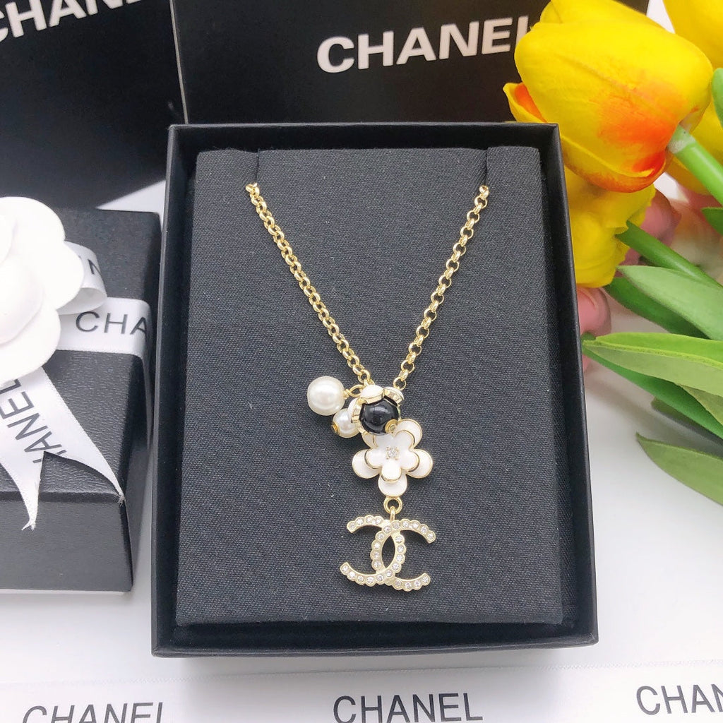 Anum Bags MO -Necklace CHL006