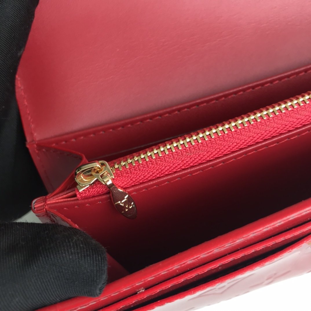 Anum Bags Wallet LUV 008