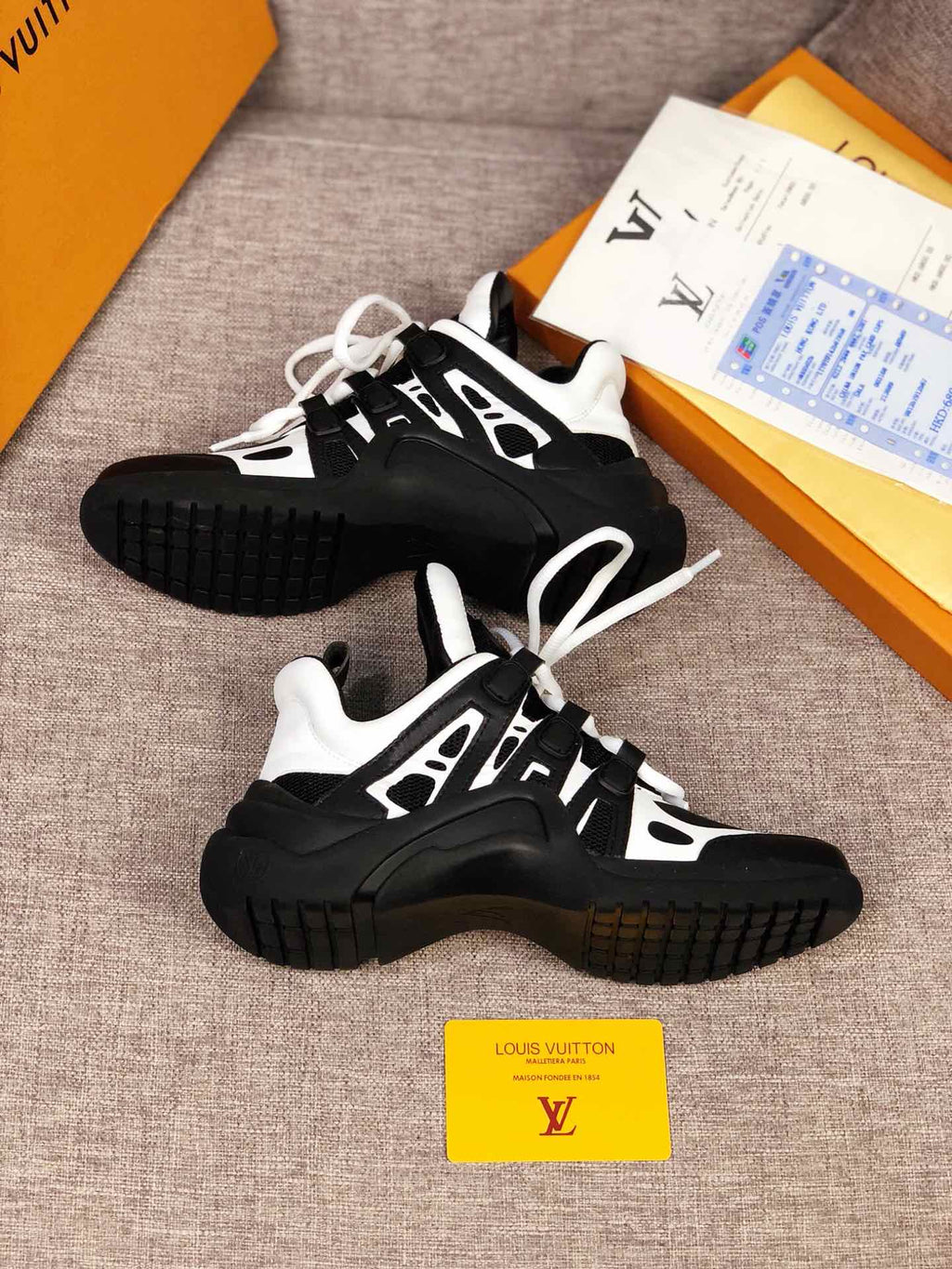 Anum Bags LUV Archlight Black White Sneaker