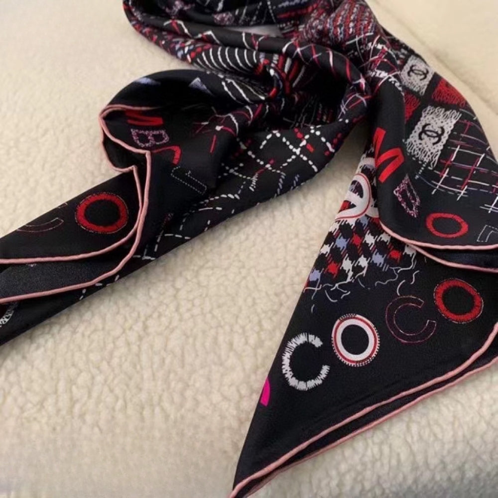 Anum Bags CHL SQUARE SCARF SILK TWILL MULTICOLOR IN BLACK 90CM AA8619 B09320 NK638