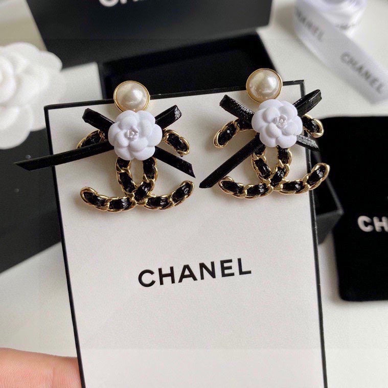 Anum Bags Earring CHL 021
