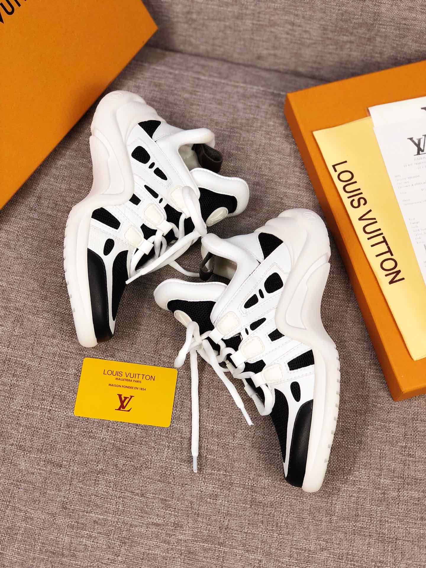 Anum Bags LUV Archlight Black White Sneaker