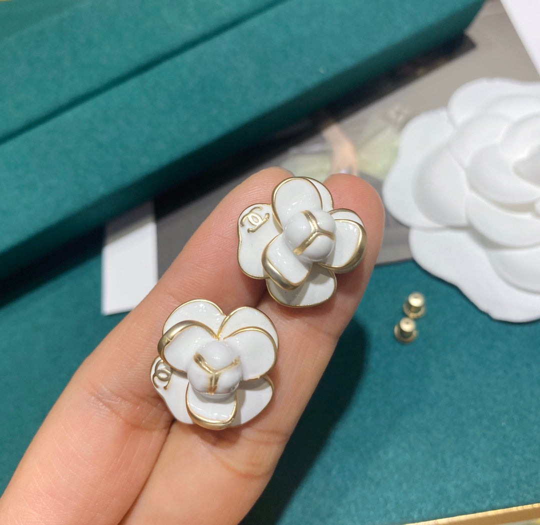 Anum Bags Earring CHL 072