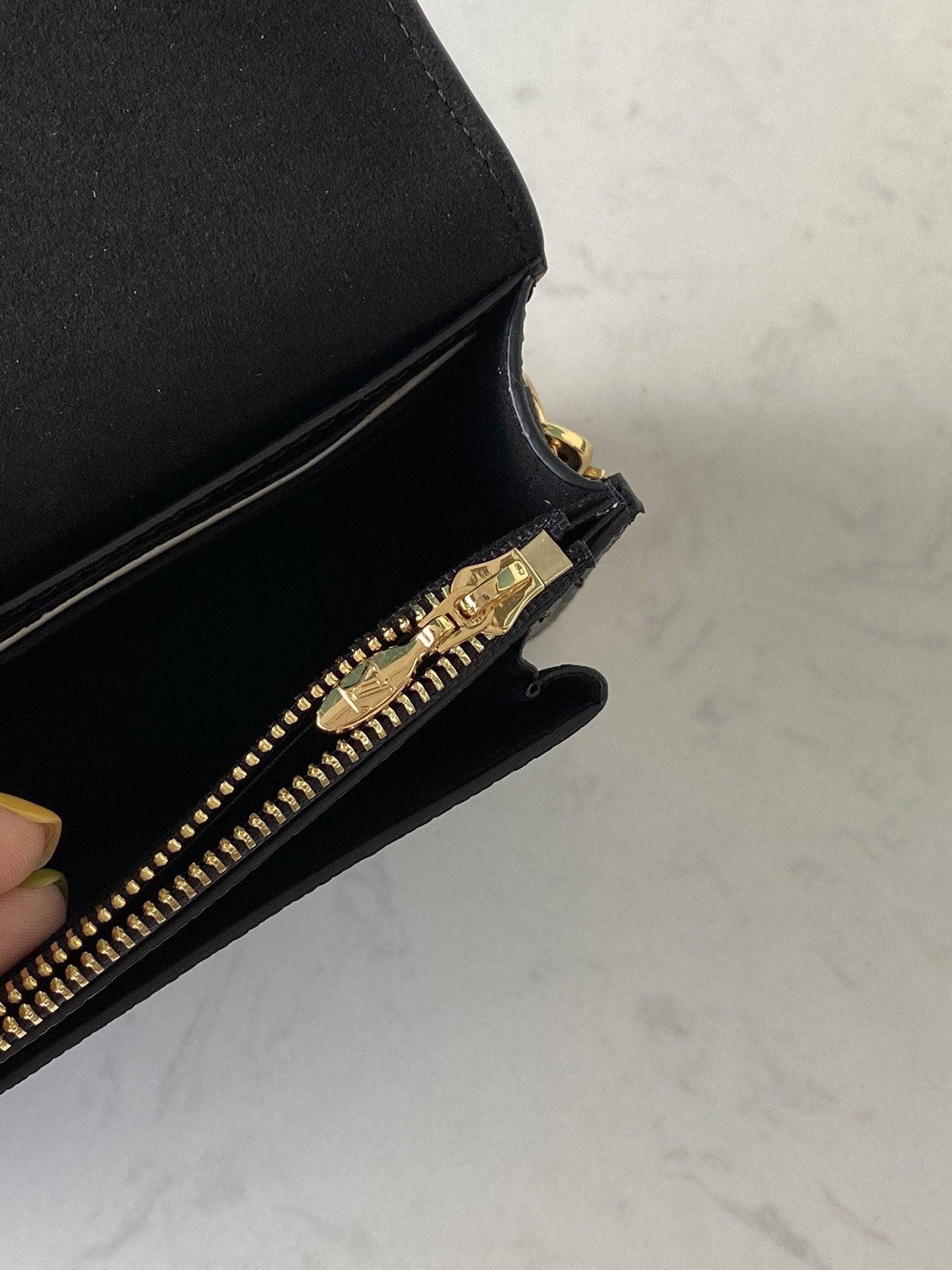 Anum Bags Wallet LUV 088