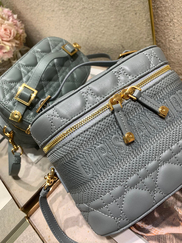 Anum Bags MV - Dir Bags - 1931