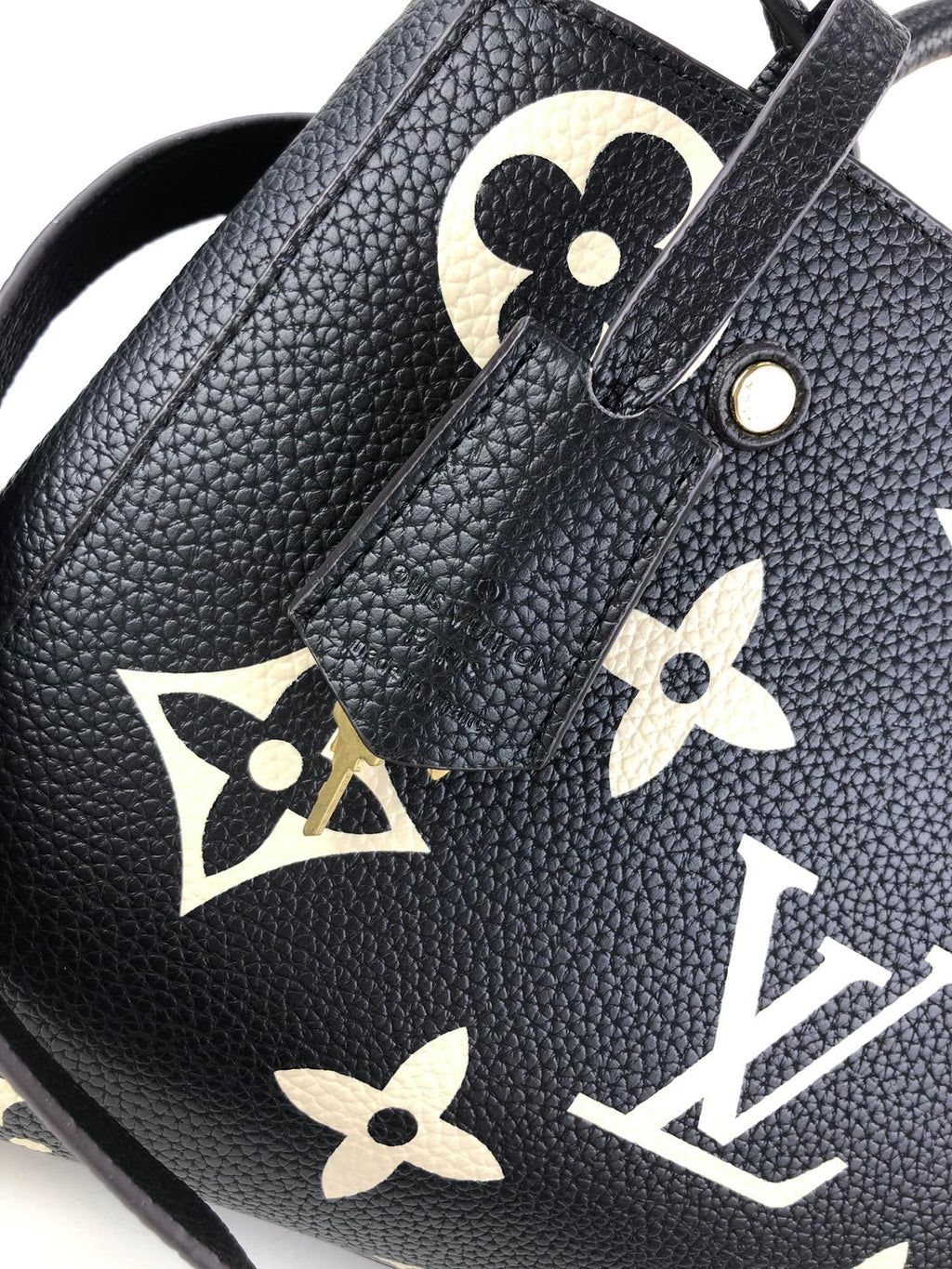 Anum Bags Bags LUV 035