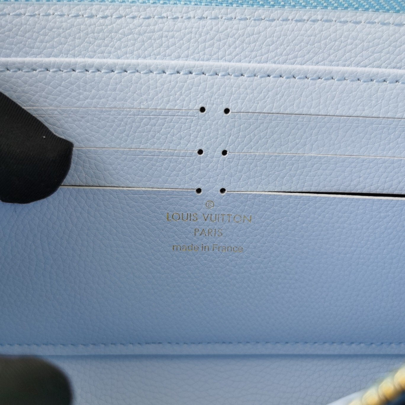 Anum Bags Wallet LUV 109