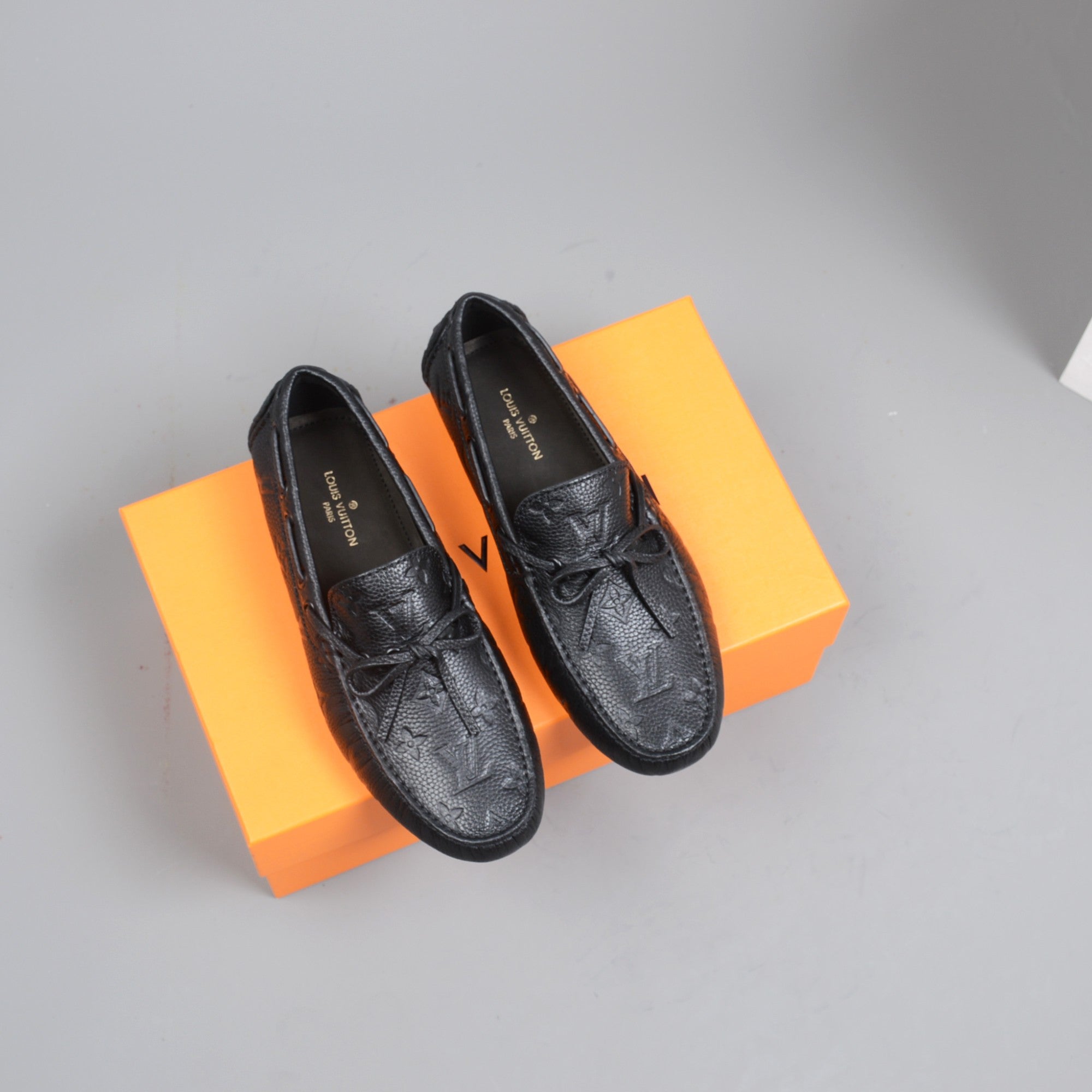 Anum Bags MOCCASIN BLACK