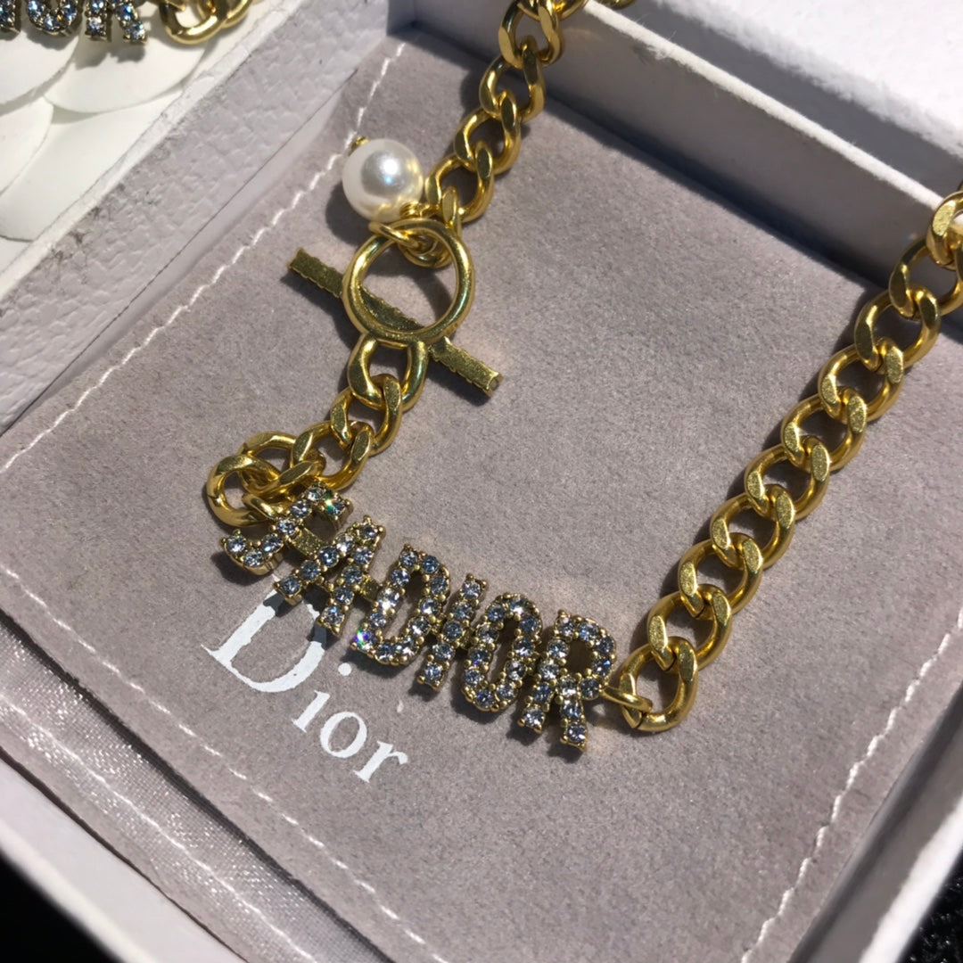 Anum Bags Necklace DIR012