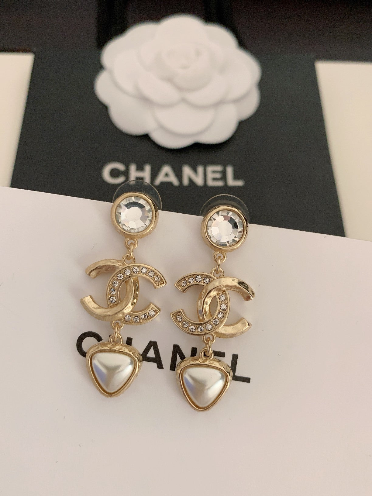 Anum Bags Earring CHL 033