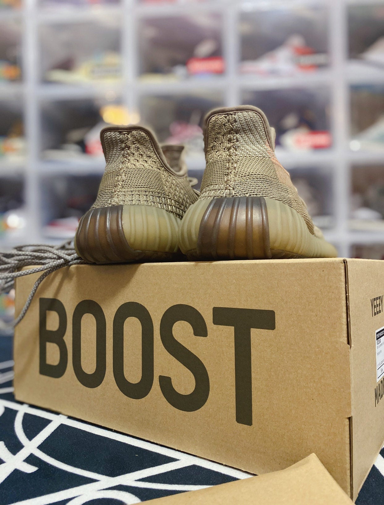Anum Bags Yzy 350 Dirty Orange Angel Sneaker