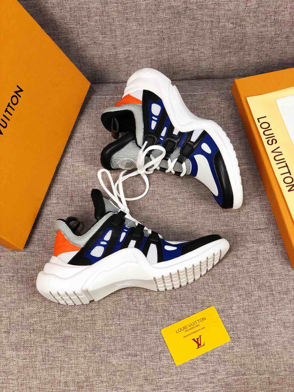 Anum Bags LUV Archlight Blue White Black Sneaker