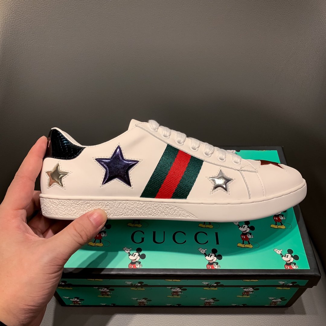 Ezyycart Bags MO-GCI ACE LEATHER SNEAKER WITH STAR 109