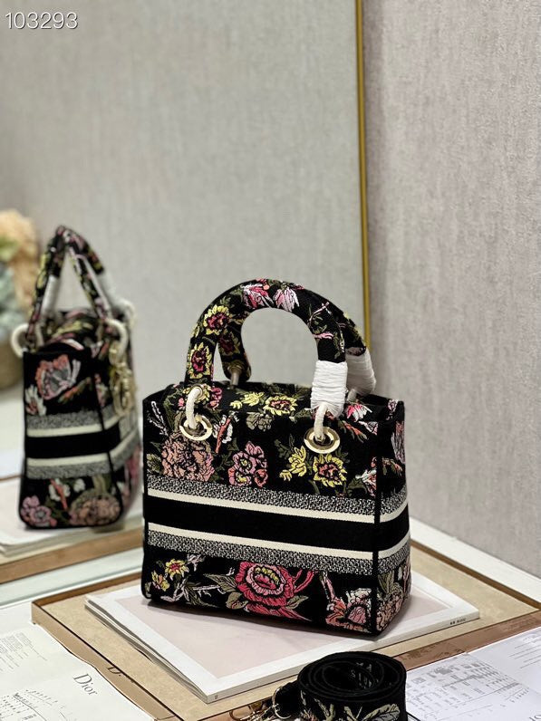 Anum Bags MV - Dir Bags - 065