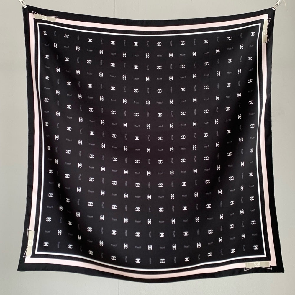 Anum Bags CHL SQUARE SCARF JACQUARD SILK TWILL IN BLACK ECRU AND PINK 90CM AAA777 B19447 NAFFW