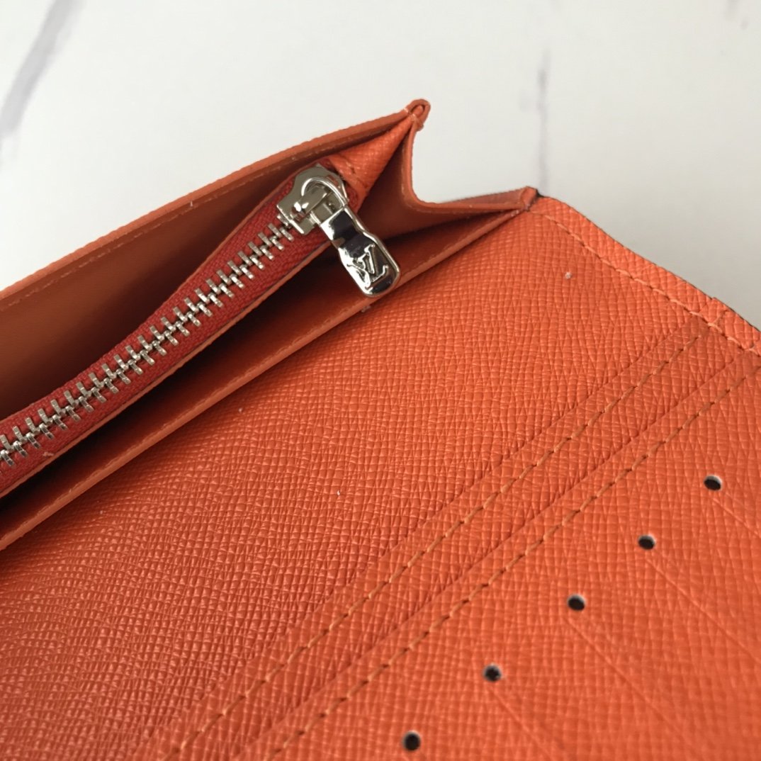 Anum Bags Wallet LUV 050