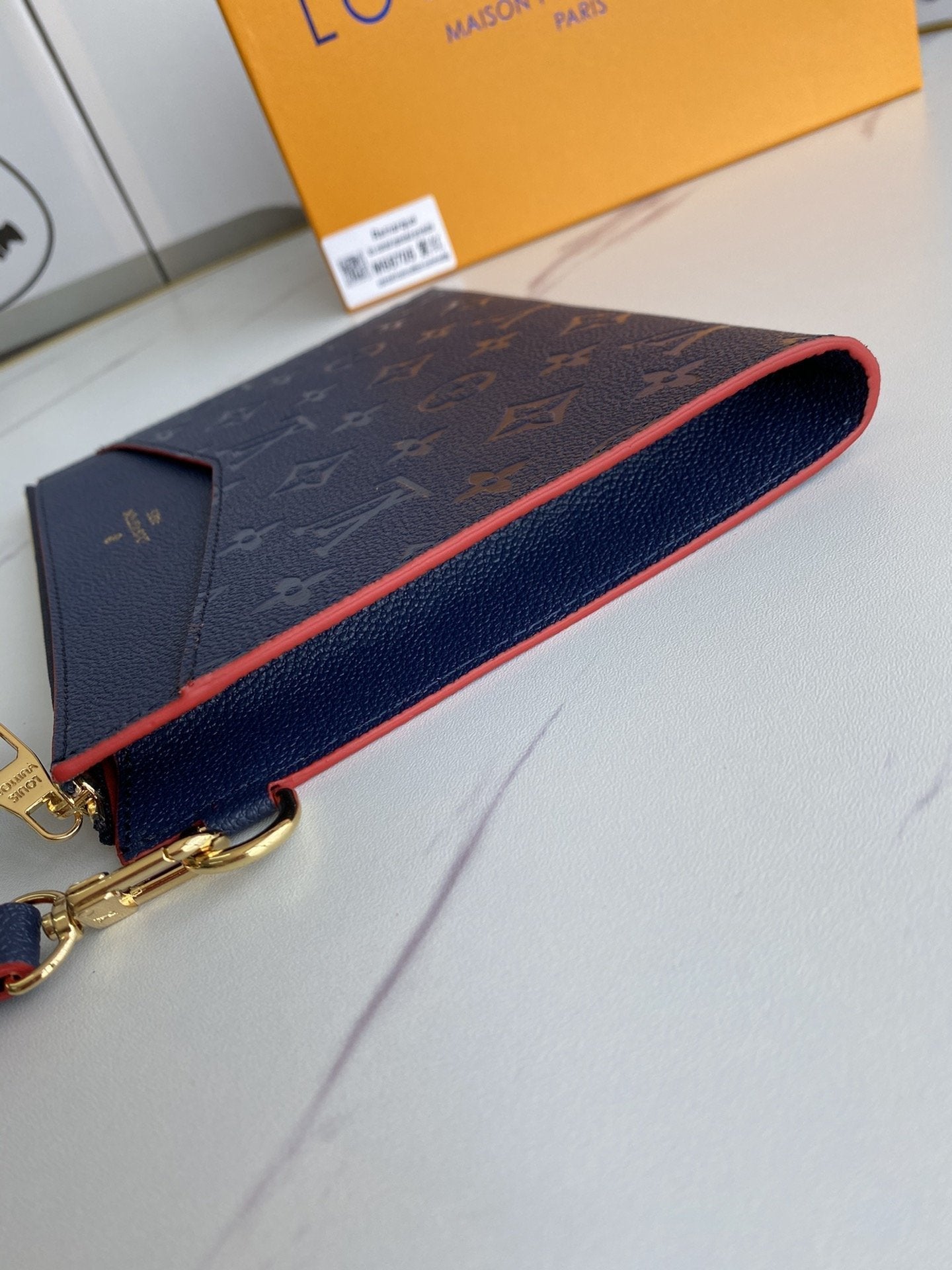 Anum Bags Wallet LUV 062