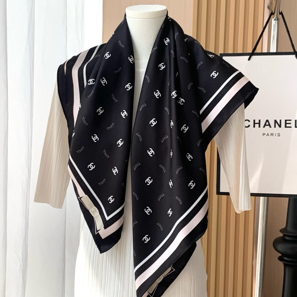Anum Bags CHL SQUARE SCARF JACQUARD SILK TWILL IN BLACK ECRU AND PINK 90CM AAA777 B19447 NAFFW