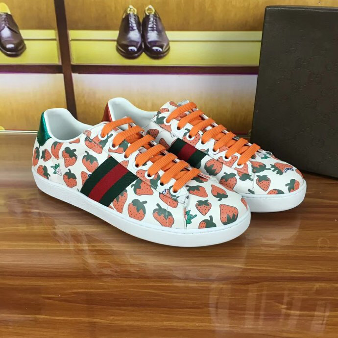 Ezyycart Bags MO-GCI Ace Strawberry Sneaker 020