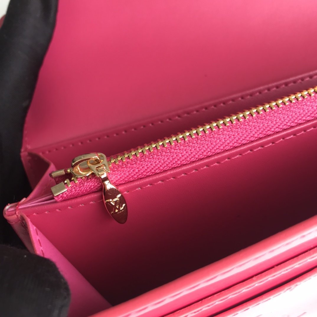 Anum Bags Wallet LUV 004